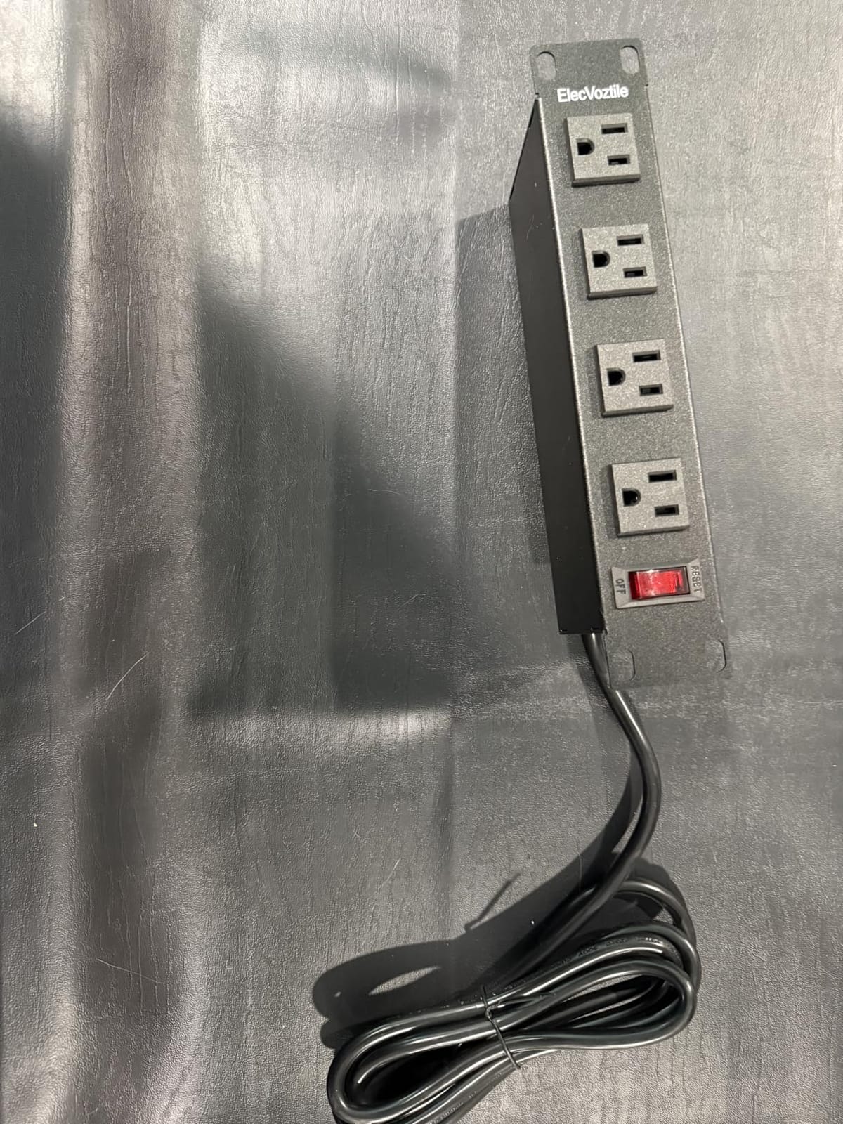 10 inch Rack PDU, 8 Outlets, 15A, 125V, 1875W, Metal Case | Heavy Duty, 4 Front & 4 Rear Outlets, 15A Overload Switch, 1U RackMount, Rear Power Cord, Ideal for 6U+ Mini Server Rack customer photo 2