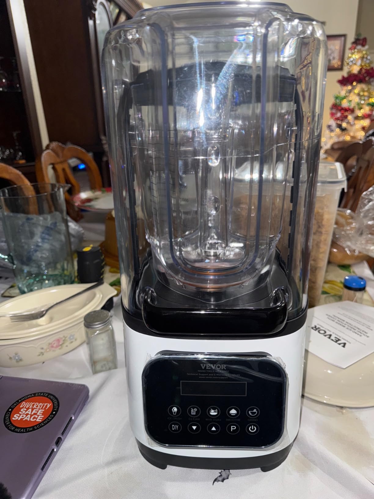 VEVOR Blender, 68 oz Professional Countertop Blenders with Shield, 1400W 26000RPM Kitchen Food Processor Combo, Self-Cleaning, Speed Adjustable, 6 Preset Menu for Smoothies, Ice Crushing, Puree, White customer photo 2