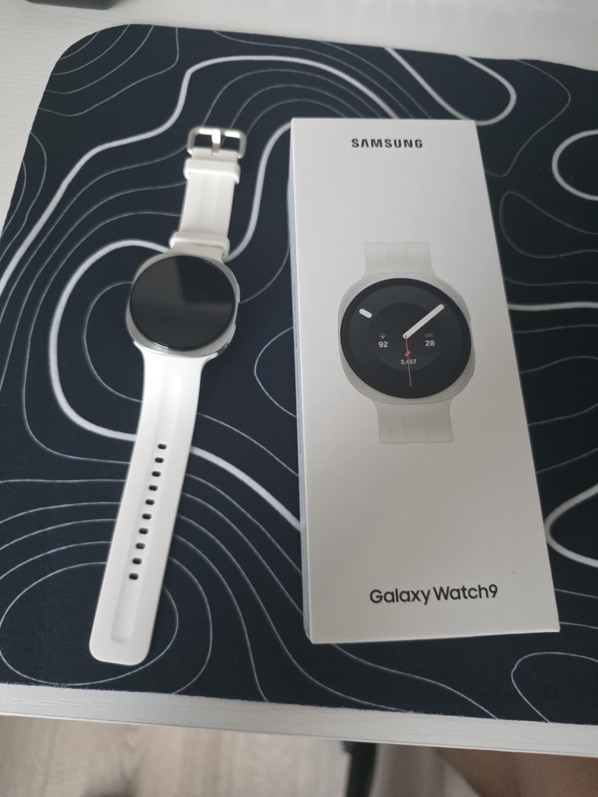 Samsung Galaxy Watch9, Graphite, 44mm Bluetooth Smartwatch customer photo 2