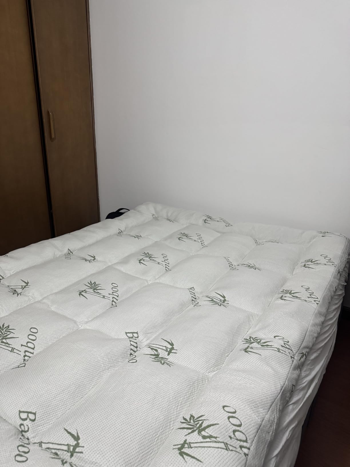 3 Inch Full Size Memory Foam Mattress Topper for Back Pain Relief, Breathable Gel Memory Foam, Cooling Bamboo Viscose Air Layer, 1700 GSM Fill, Supportive Pillow Top Mattress Topper customer photo 2