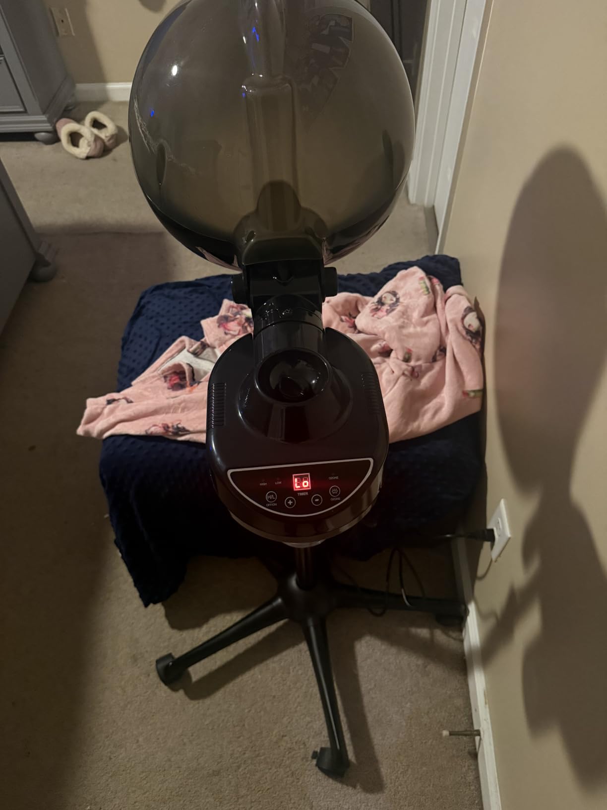 VEVOR Standing Hair Steamer for Deep Conditioning, Professional 11.81-inch Hooded Ionic Hair Steamer with 2 Modes, Height-Adjustable Hair Steamer with Timer, 5 Wheels (2 Lockable) for Home Salon Use customer photo 1