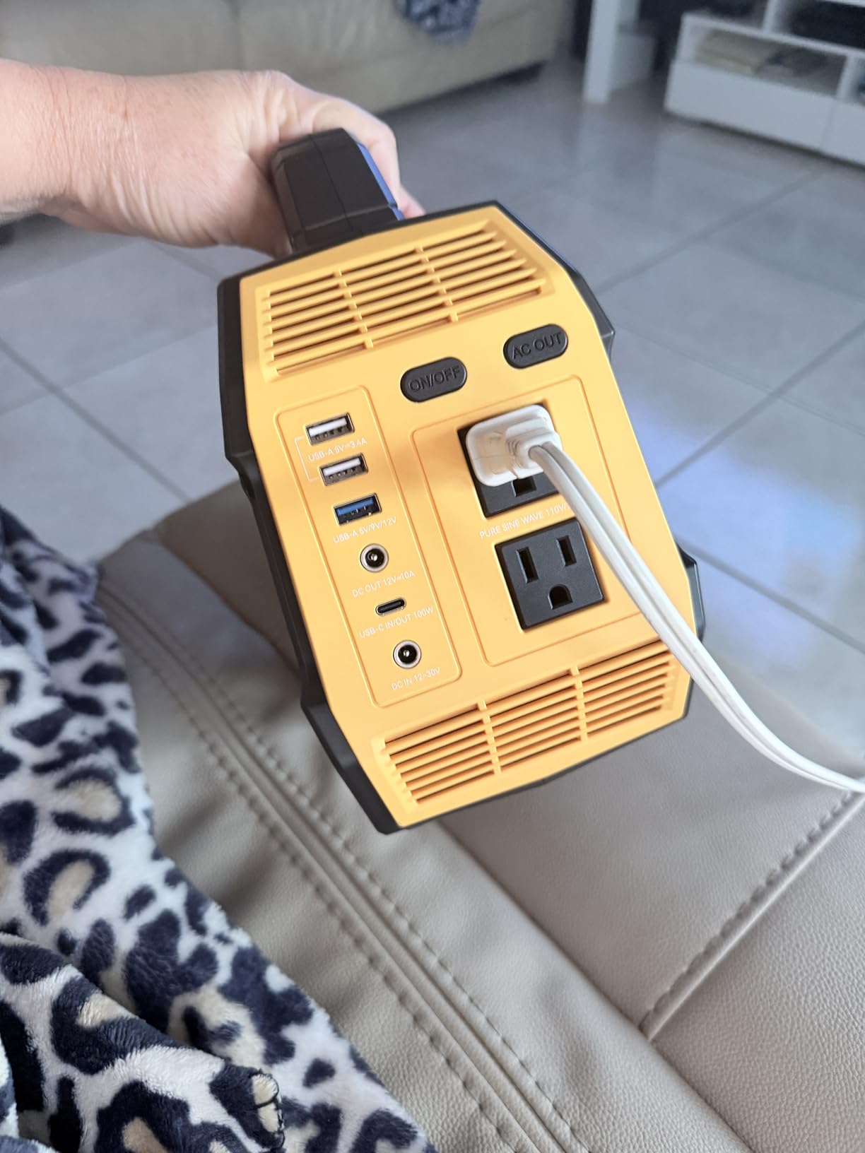 VTOMAN FlashSpeed 1000 Portable Power Station, 828Wh LiFePO4, 1000W customer photo 2