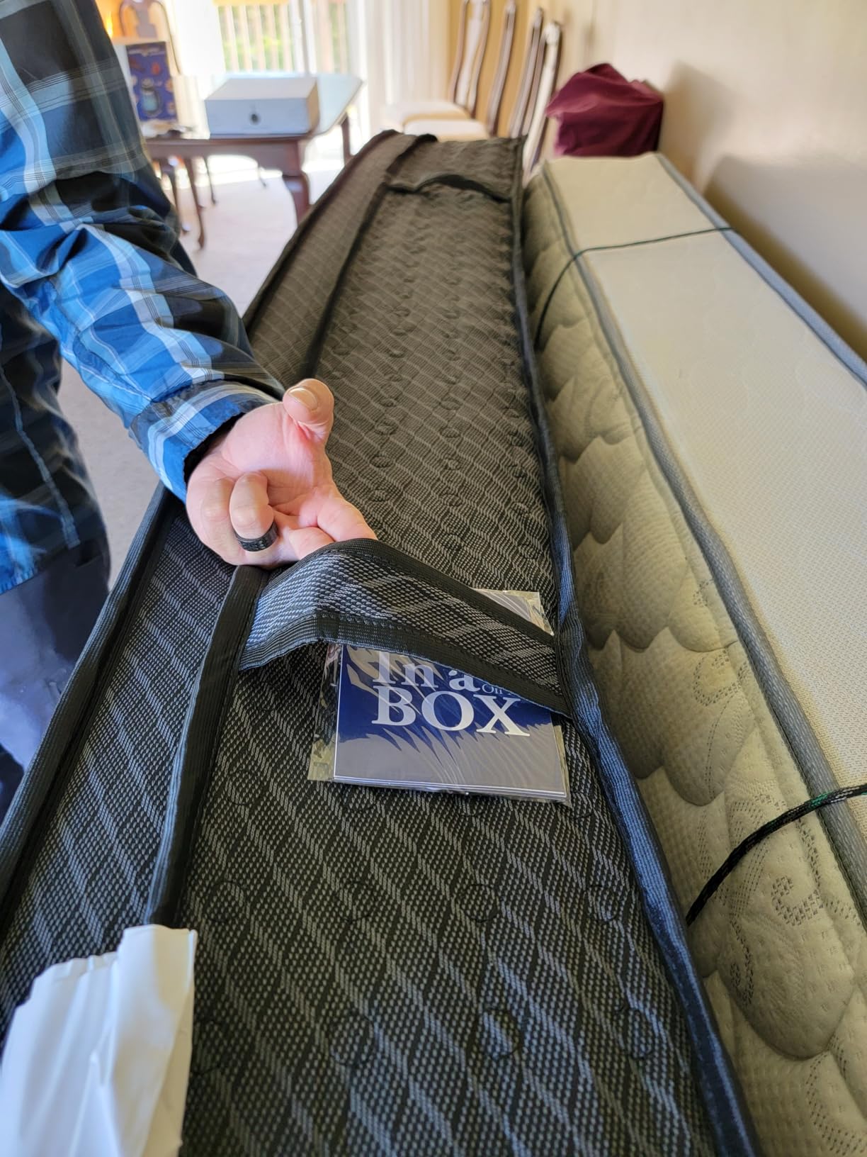 (High-End Upgraded) Luxury 14 Inch King Size Hybrid Mattress in a Box | with Gel Memory Foam & Pocket Springs, 7-Zone Support & Pressure Relief, Reinforced Edge Support, 365-Night Trial, Medium Firm customer photo 2