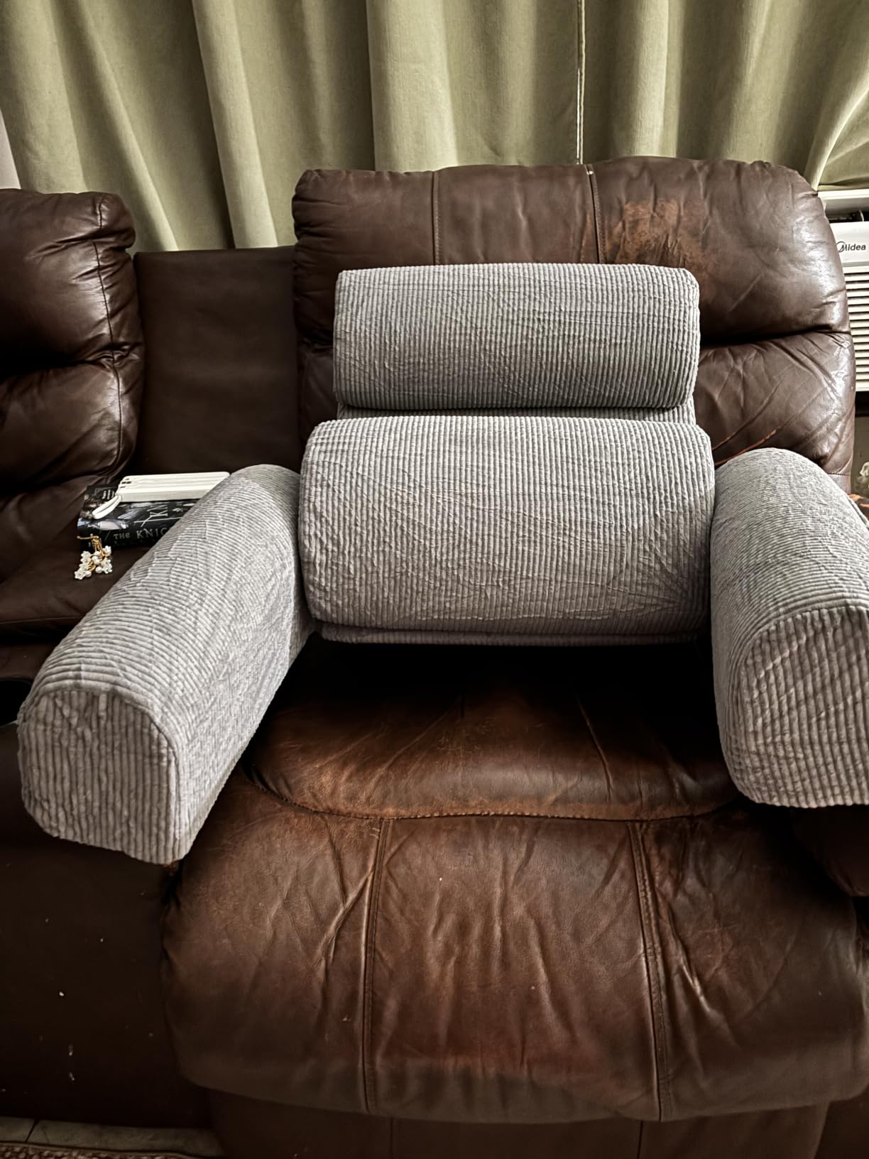 Blissful Diary Reading Pillow with Adjustable Neck & Lumbar Support, Beige customer photo 2