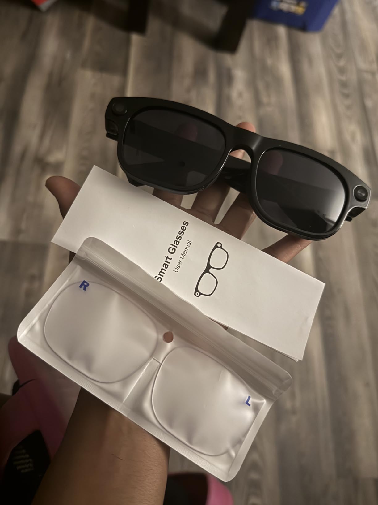 AI Smart Glasses with Camera, 8MP HD Bluetooth Camera Glasses for Women Men customer photo 1