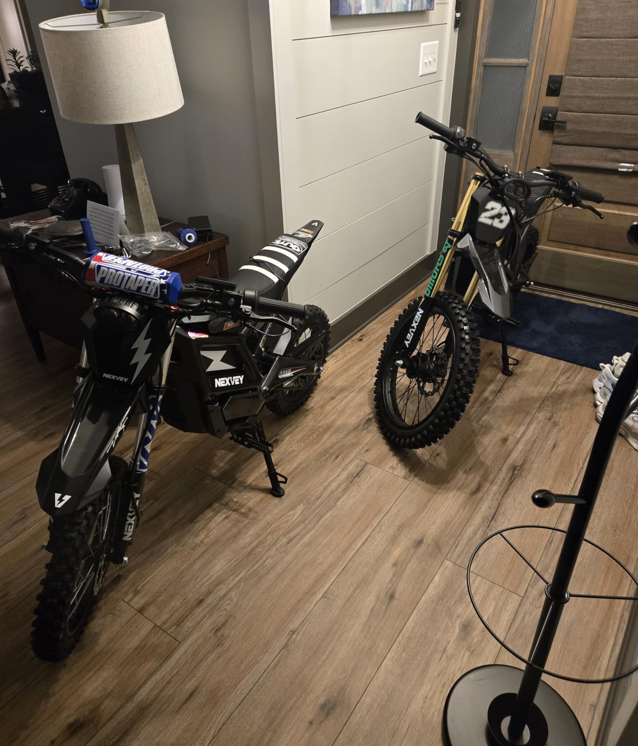 NEXVEY FLASH PRO Electric Dirt Bike for Adults, 5000W Peak Mid-Drive Motor Electric Motorcycle with Wheelie Assist, 55MPH 55 Miles 60V 27Ah, 17/14