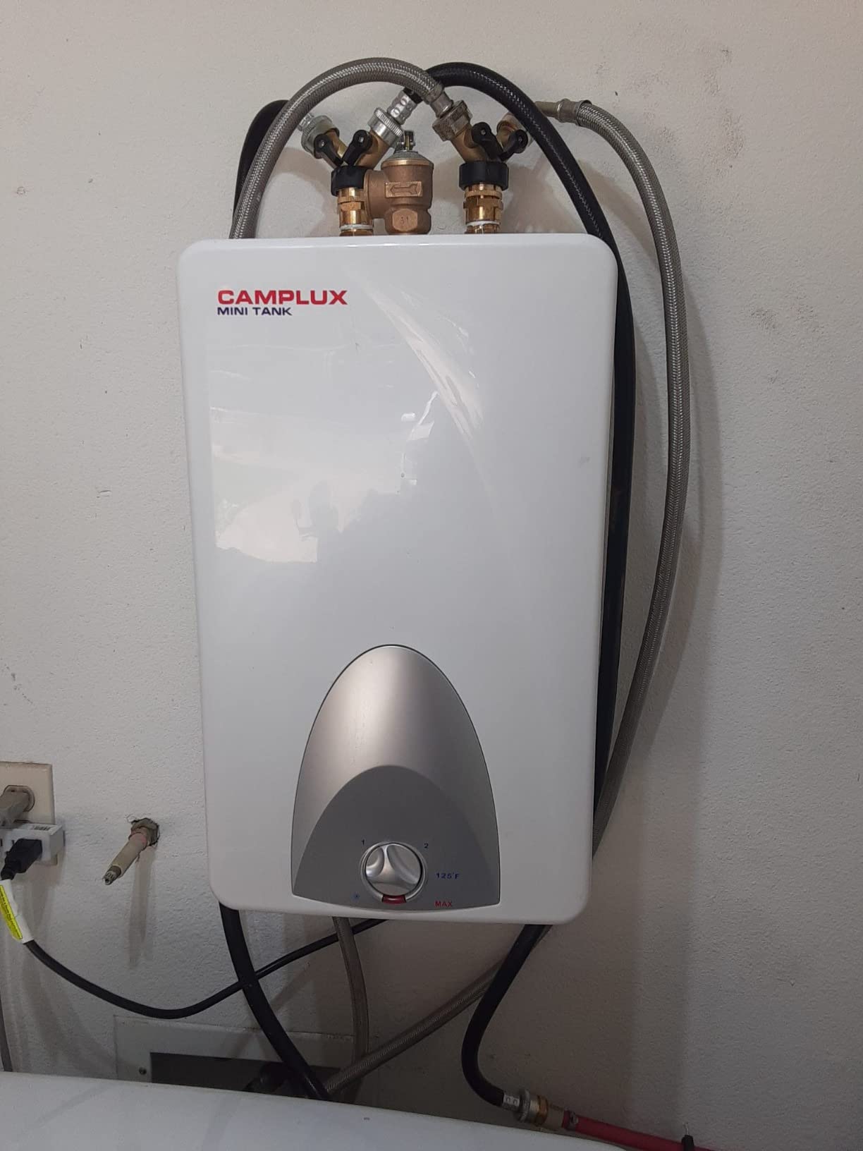 CAMPLUX 6000W 240V Tankless Electric Water Heater, Point of Use ETL Listed customer photo 2