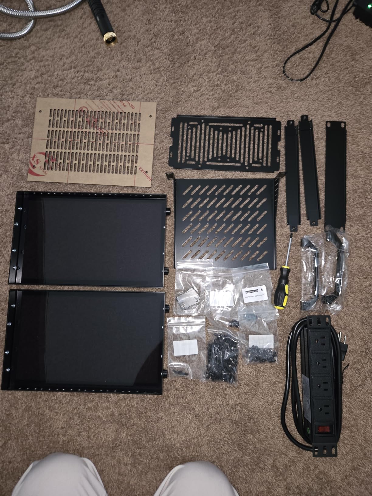10Inch Mini Server Rack, 12U Network Rack with Rack PDU Power customer photo 1