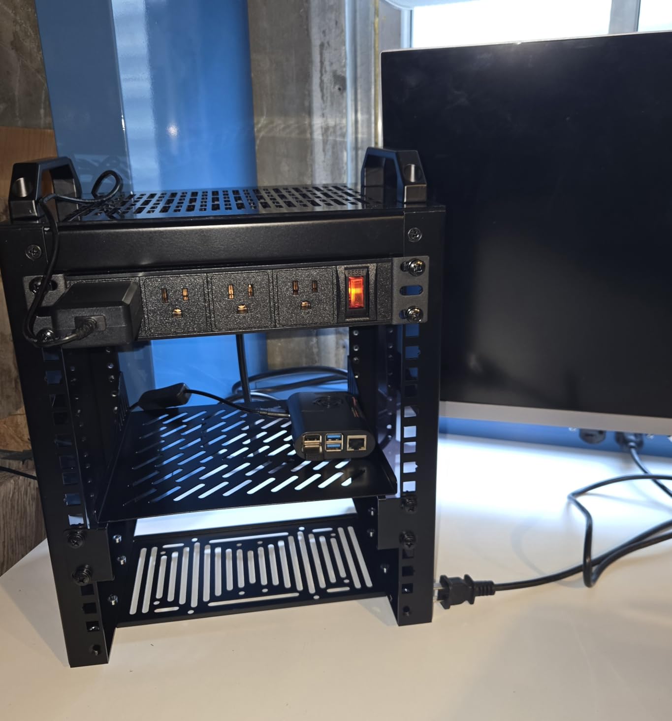 10Inch Mini Server Rack, 12U Network Rack with Rack PDU Power customer photo 2
