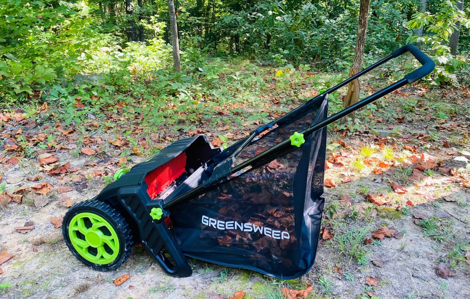 GreenSweep Pickup Pro V26 Black Edition with AntiLock Drive – Manual Push Lawn Sweeper for Leaves, Grass Clippings & Garden Debris – Large Capacity Collection Hopper customer photo 1