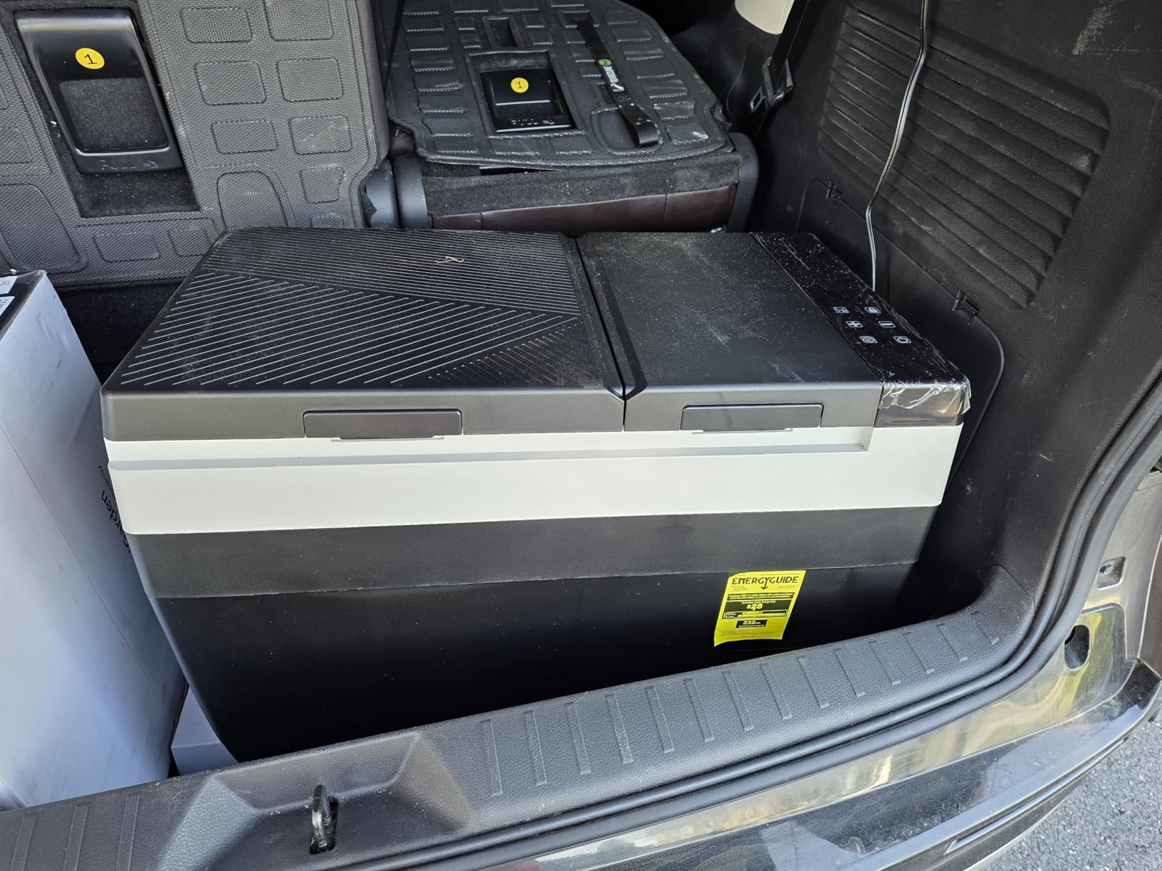 Feelfunn 12V Refrigerator 61QT Dual Zone Portable Freezer, Black customer photo 1