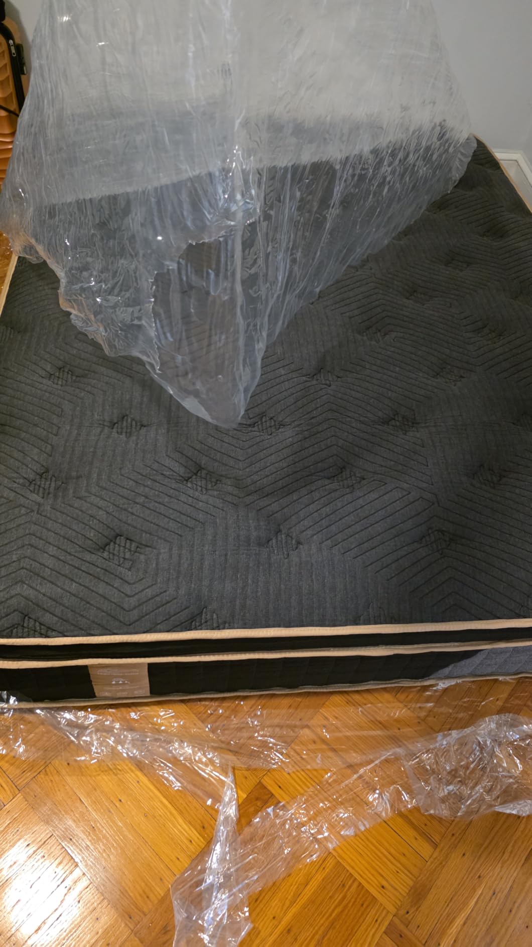 Mattress Queen Size, 12 inch Queen Hybrid Mattress in a Box, Medium Firm customer photo 2