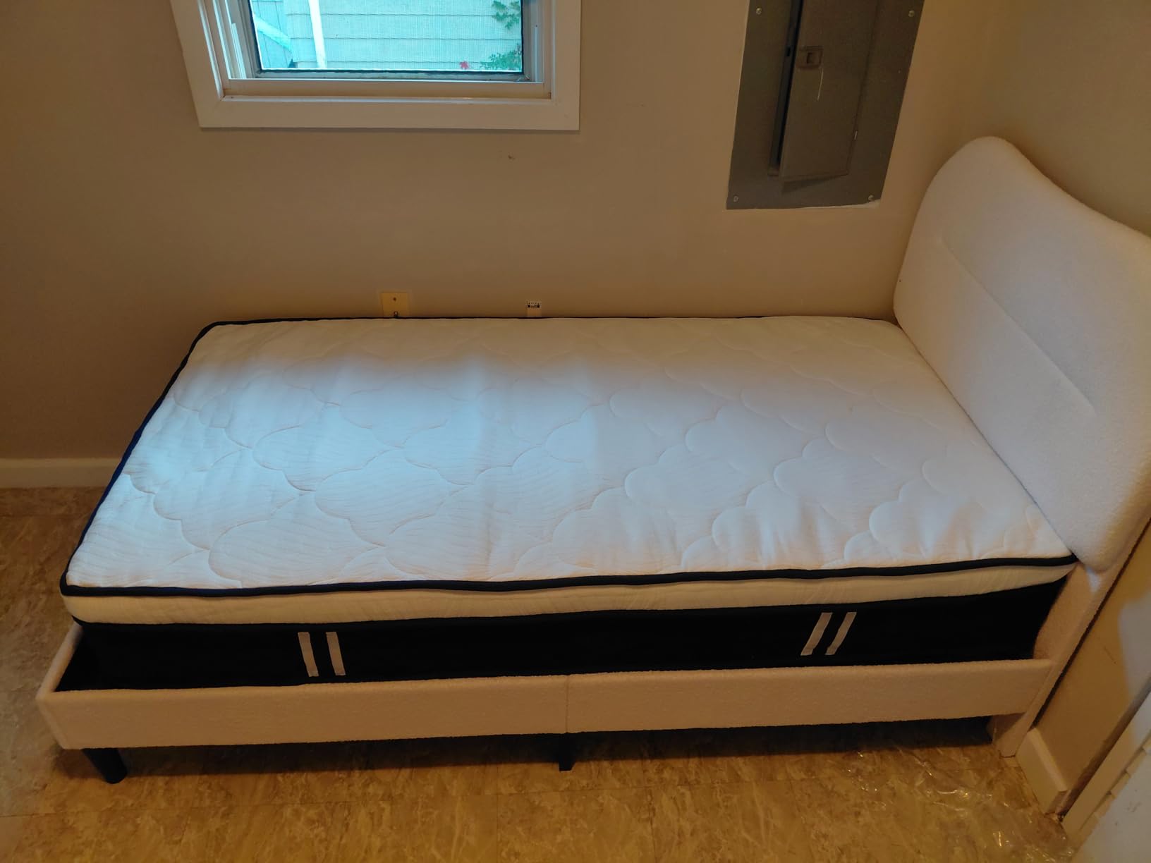 Firm Queen Mattress 12 Inch-Hotel Collection Cooling Hybrid Mattress in box customer photo 1