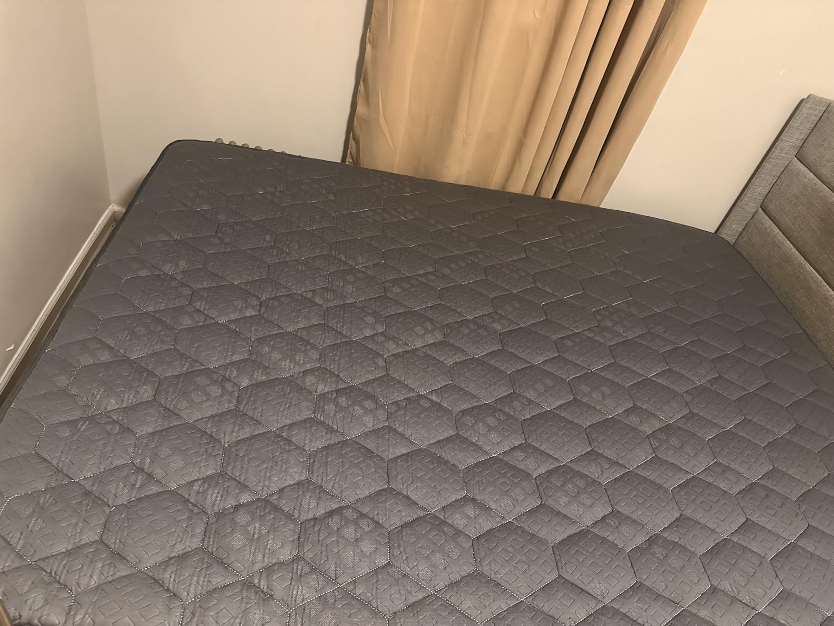 Firm Queen Mattress 12 inch for Pain and Pressure Relief, Cooling Hybrid Mattress with Extra Back and Lumbar Hip Support, Pressure and Back Pain Relief, 365 Nights Trial customer photo 1