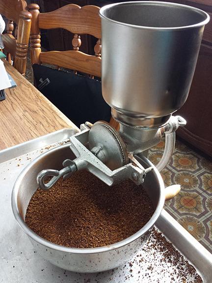 Chefcaptain Manual Cast Iron Grain Grinder, Corn Grinder, Food Mill Hand Crank For Wheat Grains Nuts Grinds 1 Lb Per Minute customer photo 2