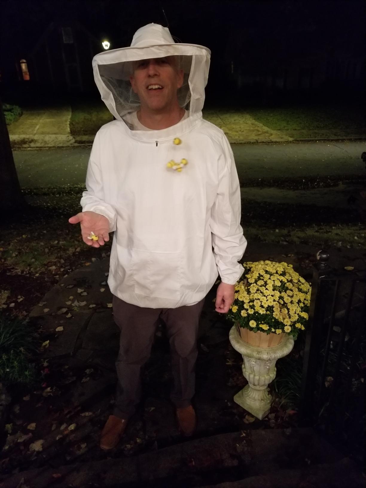 VIVO Professional White L Beekeeping Suit, BEE-V105 customer photo 2