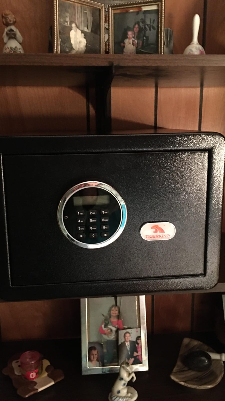 TIGERKING Small Home Safe, Black Security Safe with Digital Keypad customer photo 1