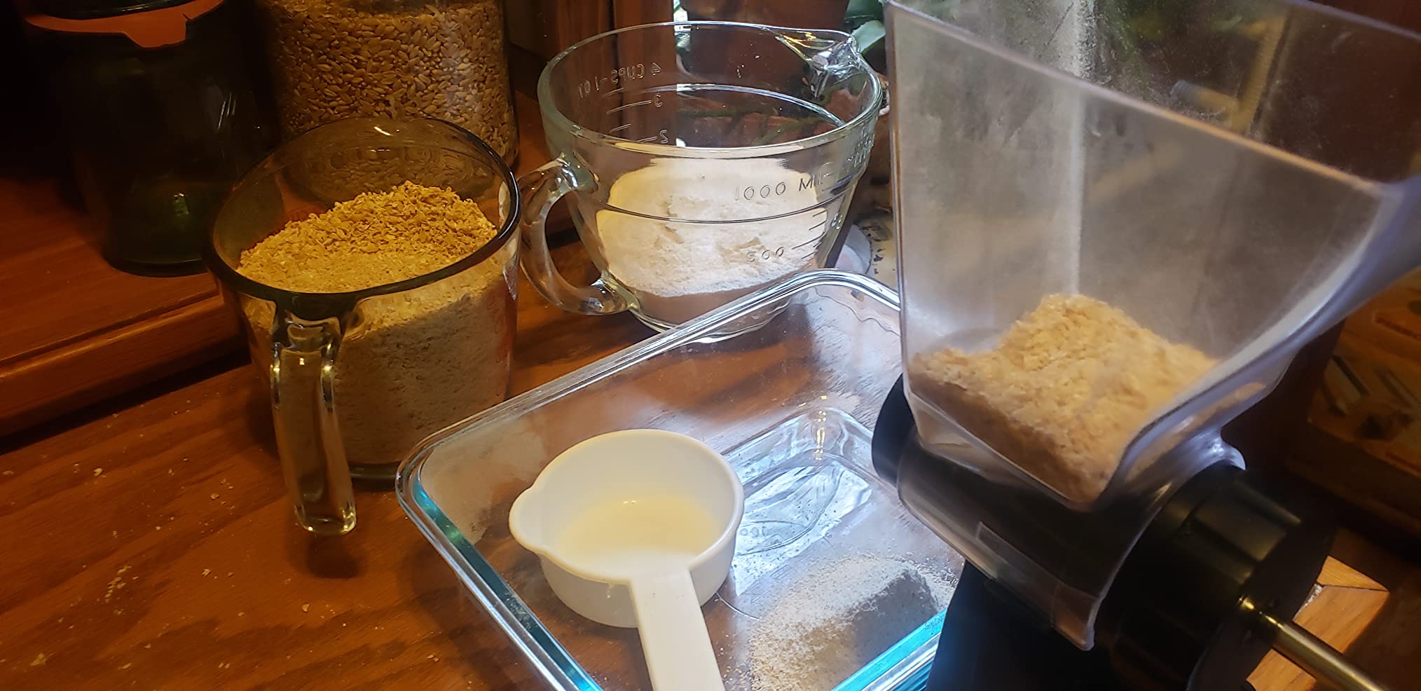 Kitchen Crop Hand Crank Grain Mill Wheat Flour Grinder, Stainless Steel Metal Burrs (The Grain Mill) customer photo 1
