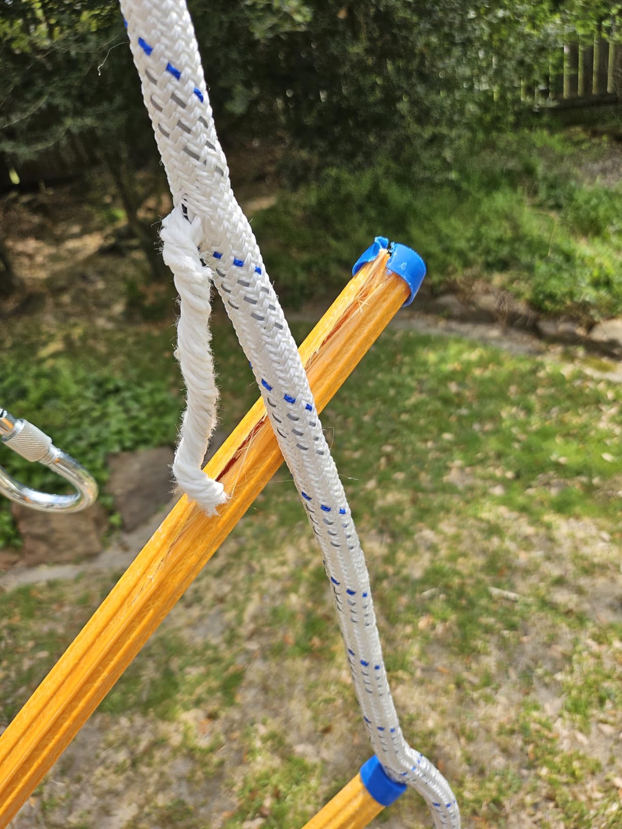 Rope Ladder,13 Feet Emergency Fire Escape Ladders Flame Resistant Safety Rope Ladder with Hooks,Fast to Deploy Sturdy and Strong Portable and Reusable 2 Story,Weight Capacity up to 2000 Pounds customer photo 1