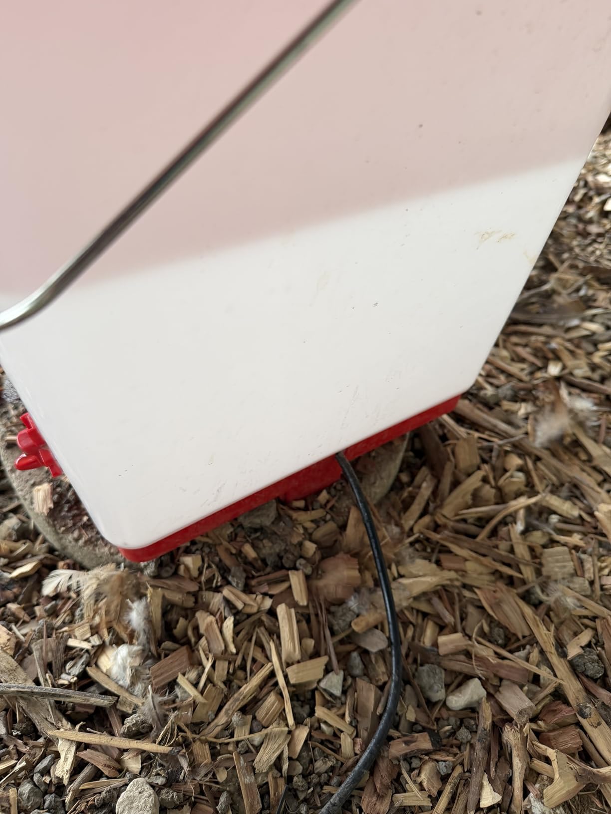 5.0 Gal Heated Chicken Waterer Bucket with 4 Horizontal Water Nipples customer photo 1
